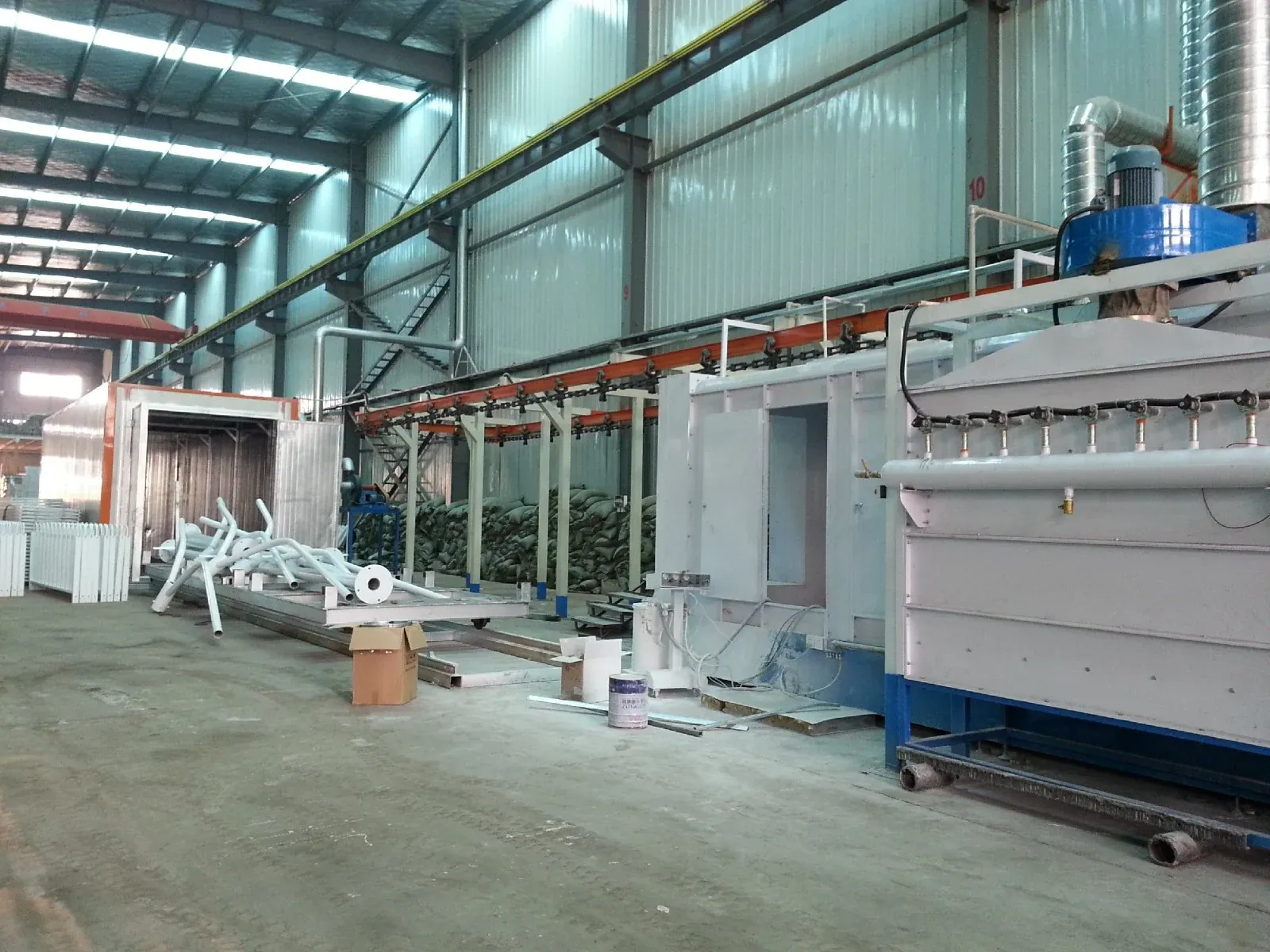 Powder coating equipment supplied for Jiuyi traffic-facility products